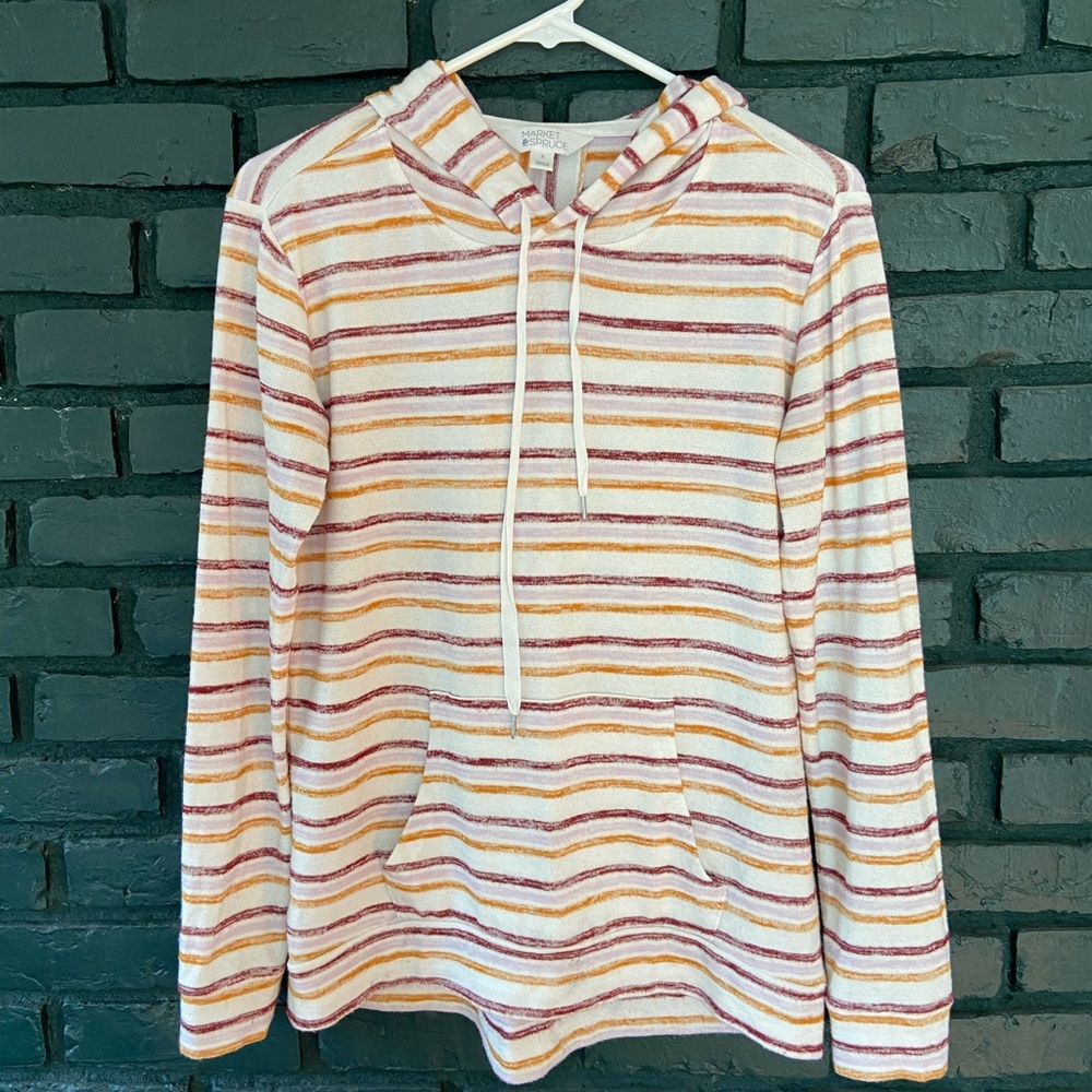Hooded shirt